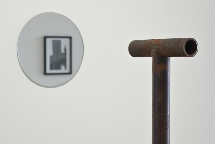 A Locator looking to a mirror