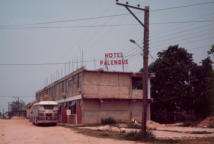 image of a hotel being constructed