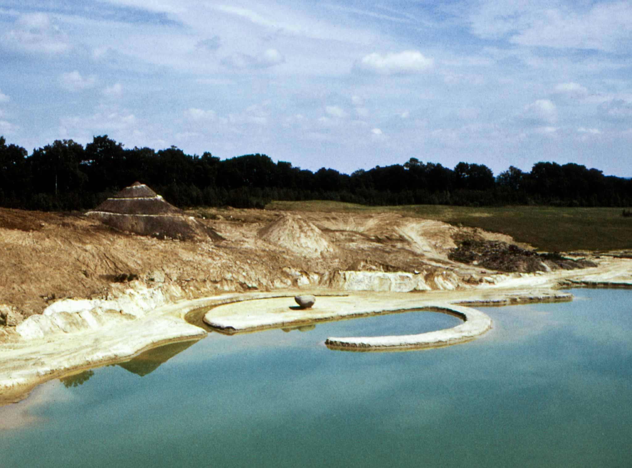 An aerial view of Broken Circle/Spiral Hill shortly after it's completion in 1971.